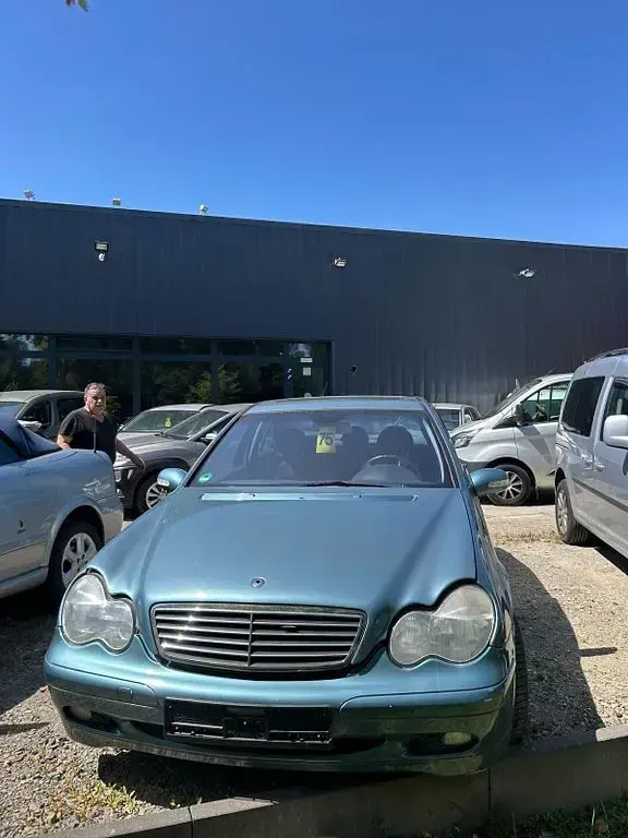 Gebraucht Mercedes C200 Classic 163 PS (119 kW) 2000 Blau Limousine
