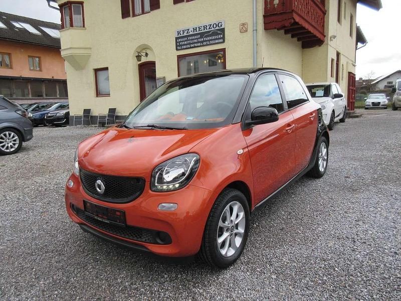 Gebraucht Smart ForFour Passion 71 PS (52 kW) 2016 Orange Kleinwagen