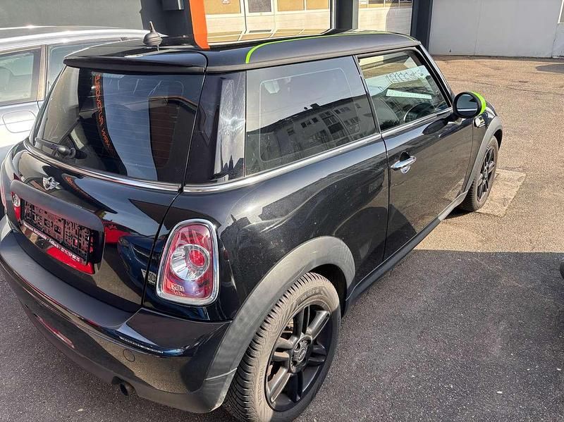 Gebraucht Mini ONE 75 PS (55 kW) 2013 Schwarz Kleinwagen