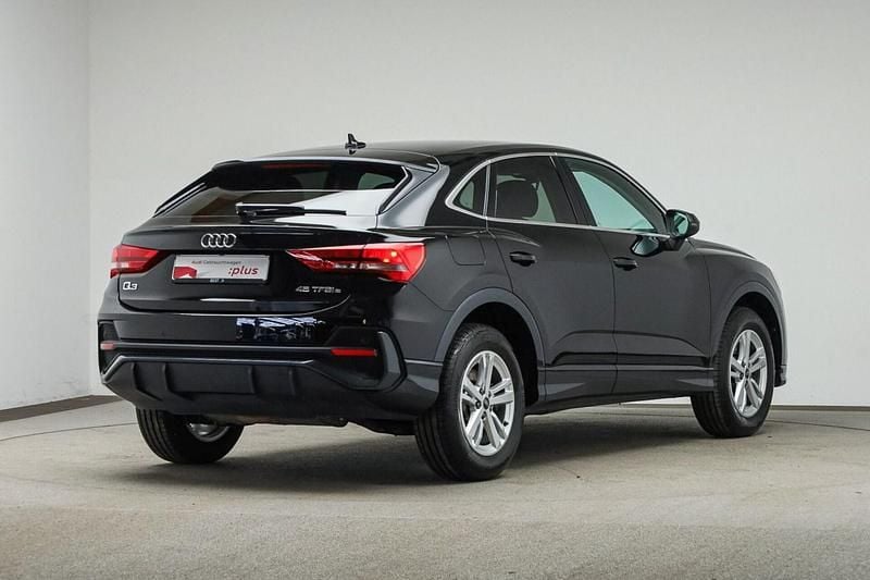 Gebraucht Audi Q3 Sportback Basis 245 PS (180 kW) 2022 Schwarz SUV