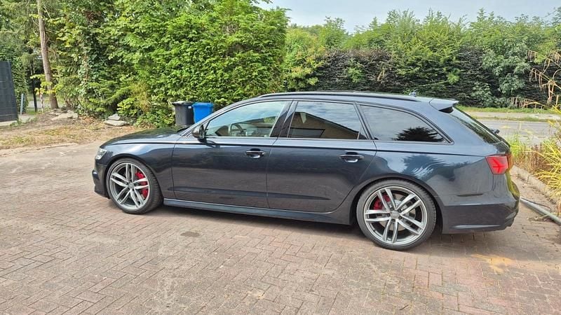 Blau Gebraucht 2017 Audi S6 Exclusive Kombi | 38.000 € (Guter Preis) - Bild 1/4