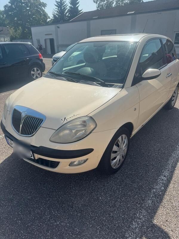 Weiß Gebraucht 2006 Lancia Ypsilon Kleinwagen | 1.299 € (Fairer Preis) - Bild 1/4