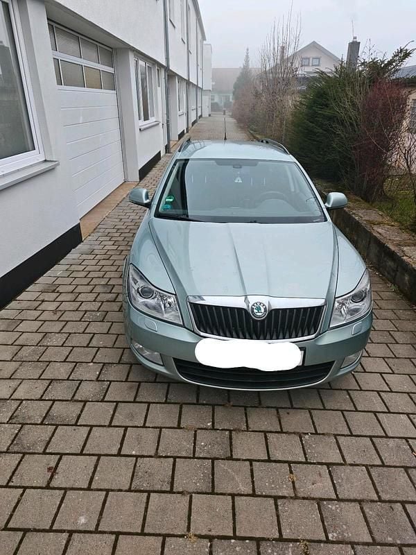 Gebraucht Skoda Octavia 160 PS (117 kW) 2012 Kombi