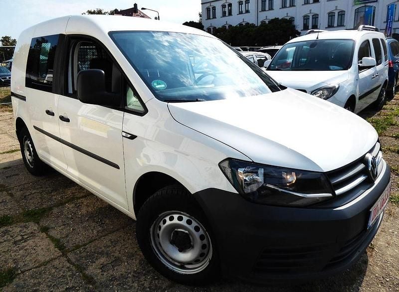 Weiß Gebraucht 2016 VW Caddy Van / Kleinbus | 6.150 € (Guter Preis) - Bild 1/4