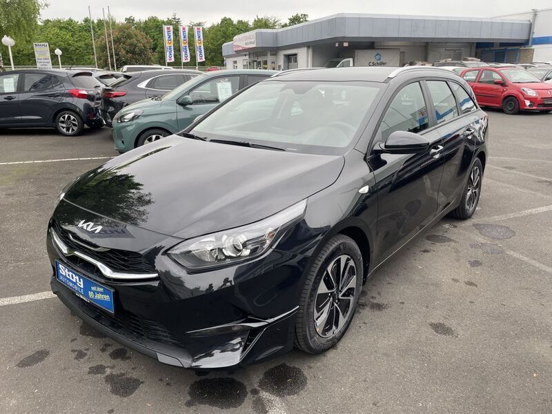 Schwarz Neu 2025 Kia Ceed Sportswagon Kombi | 23.490 € (Guter Preis) - Bild 1/4