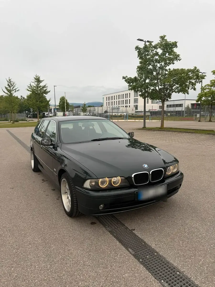 Gebraucht BMW 520 136 PS (100 kW) 2001 Grün Kombi
