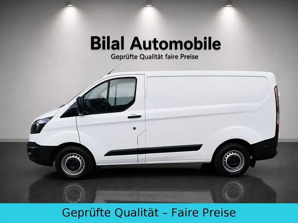 Gebraucht Ford Transit Custom 105 PS (77 kW) 2018 Weiß Van / Kleinbus