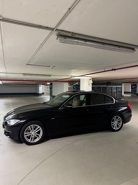 Gebraucht BMW 328 Luxury Line 245 PS (180 kW) 2013 Schwarz Limousine
