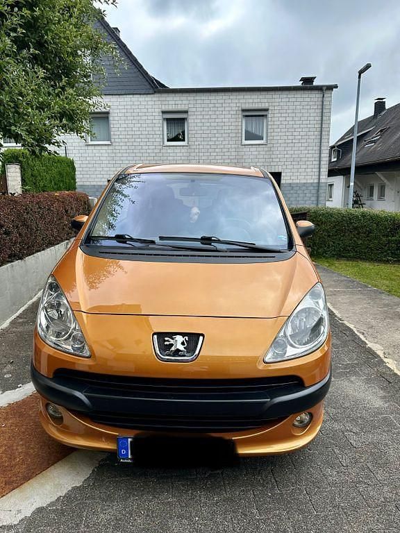 Orange Gebraucht 2006 Peugeot 1007 Filou Kleinwagen | 2.000 € (Guter Preis) - Bild 1/4