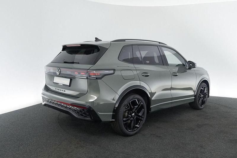 Neu VW Tayron Elegance 204 PS (150 kW) 2025 Grau SUV