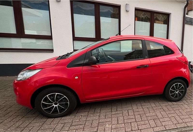 Gebraucht Ford Ka 69 PS (50 kW) 2013 Rot Kleinwagen