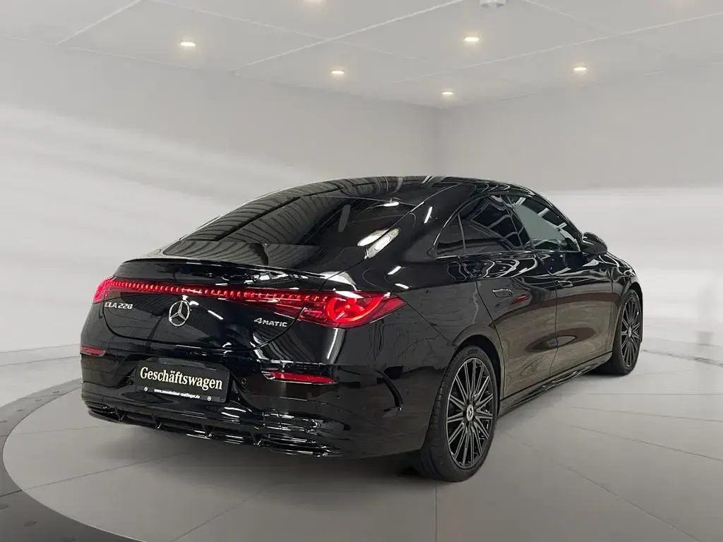 Usata Mercedes CLA220 190 CV (139 kW) 2026 Nero Berlina