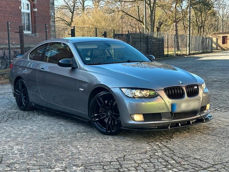 Gebraucht BMW 330 245 PS (180 kW) 2007 Coupé