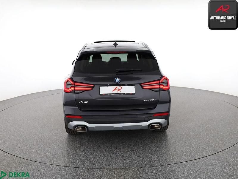 Gebraucht BMW X3 Sport Line 292 PS (214 kW) 2022 Sophistograu SUV