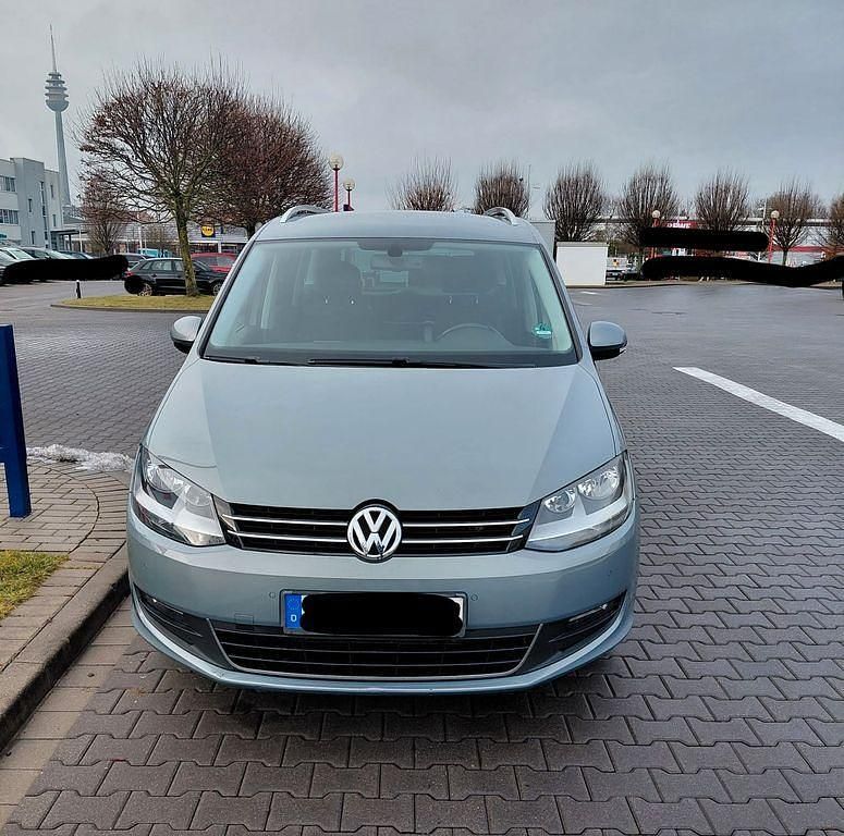 Gebraucht VW Sharan Cup 140 PS (102 kW) 2015 Grau Van / Kleinbus