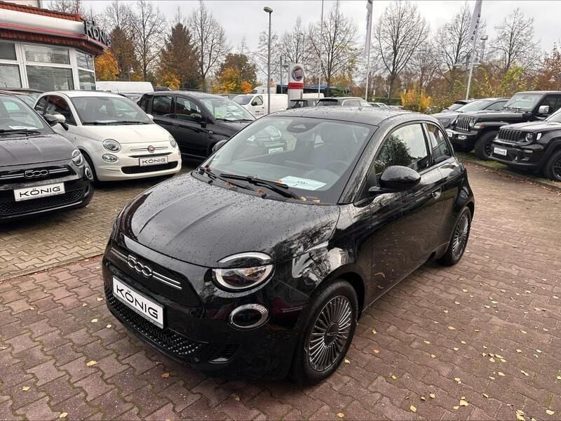 Schwarz Gebraucht 2022 Fiat 500e Icon Kleinwagen | 17.990 € (Guter Preis) - Bild 1/4