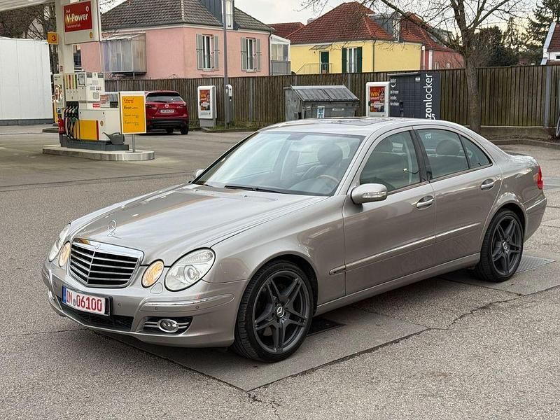Gebraucht Mercedes E50 AMG AMG 306 PS (225 kW) 2004 Cubanitsilber  metallic Limousine