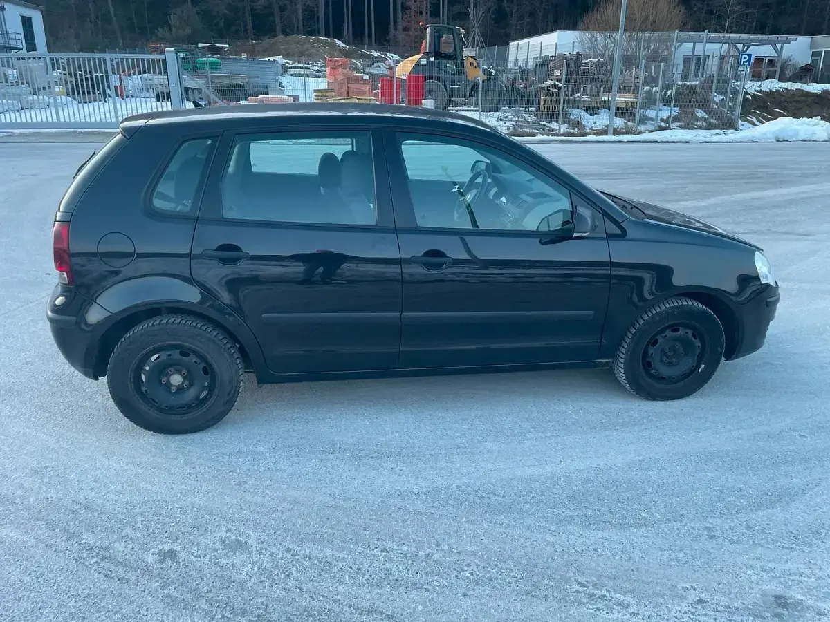 Gebraucht VW Polo 80 PS (58 kW) 2006 Schwarz Kleinwagen