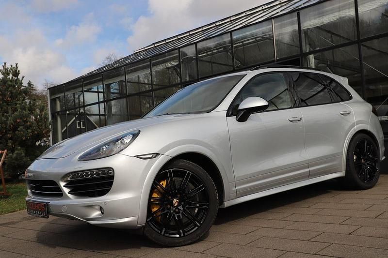 Second-hand Porsche Cayenne Sport 245 CP (180 kW) 2013 Argintiu SUV