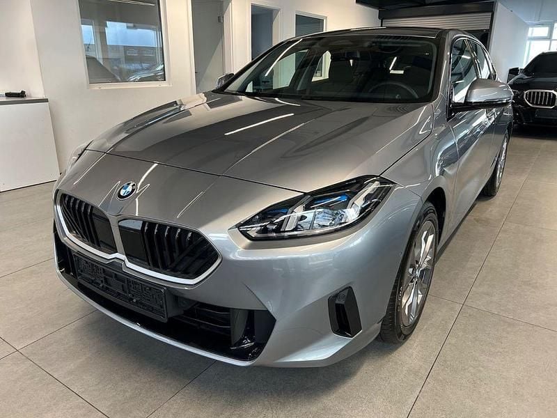 Gebraucht BMW 120 Performance 170 PS (125 kW) 2024 Grau Kleinwagen