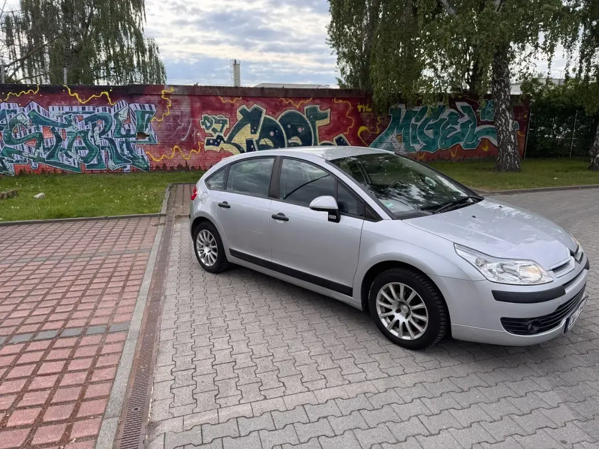 Usata Citroën C4 Style 88 CV (64 kW) 2007 Argento Berlina