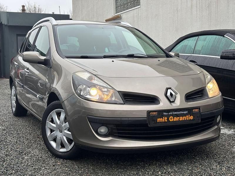 Gebraucht Renault Clio II 101 PS (74 kW) 2008 Beige Limousine