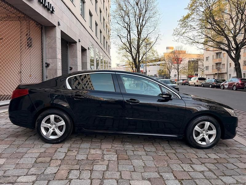 Gebraucht Peugeot 508 156 PS (114 kW) 2012 Schwarz Limousine