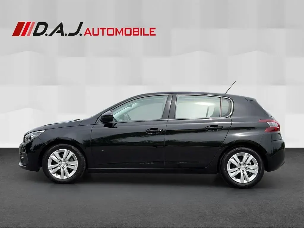 Gebraucht Peugeot 308 Active 131 PS (96 kW) 2019 Schwarz Limousine