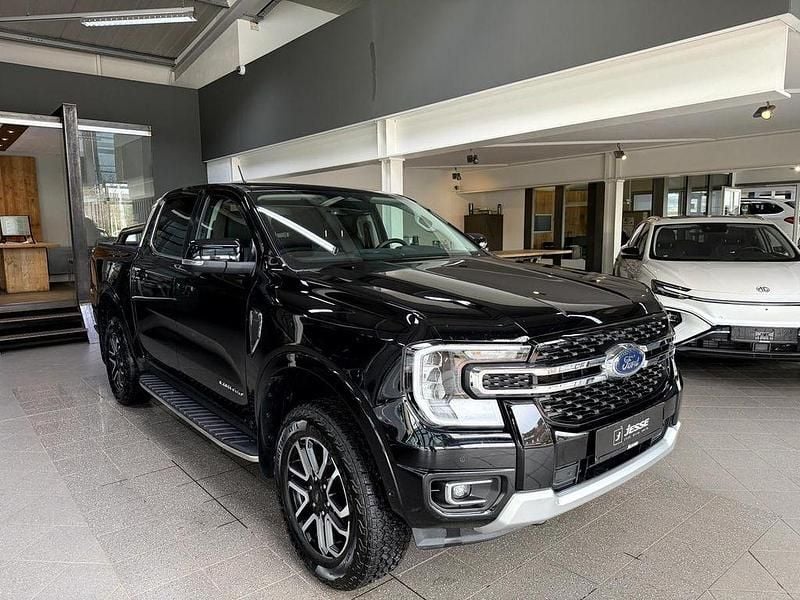Gebraucht Ford Ranger Limited 170 PS (125 kW) 2023 Obsidianschwarz metallic (metallic) Pickup