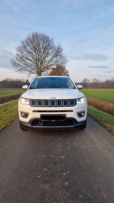 Gebraucht Jeep Compass Limited 140 PS (102 kW) 2017 Weiß SUV