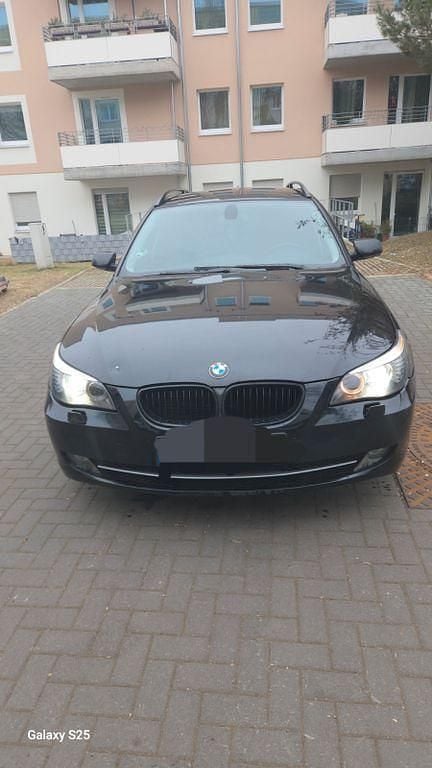 Schwarz Gebraucht 2007 BMW 520 Kombi | 2.800 € (Superpreis) - Bild 1/4