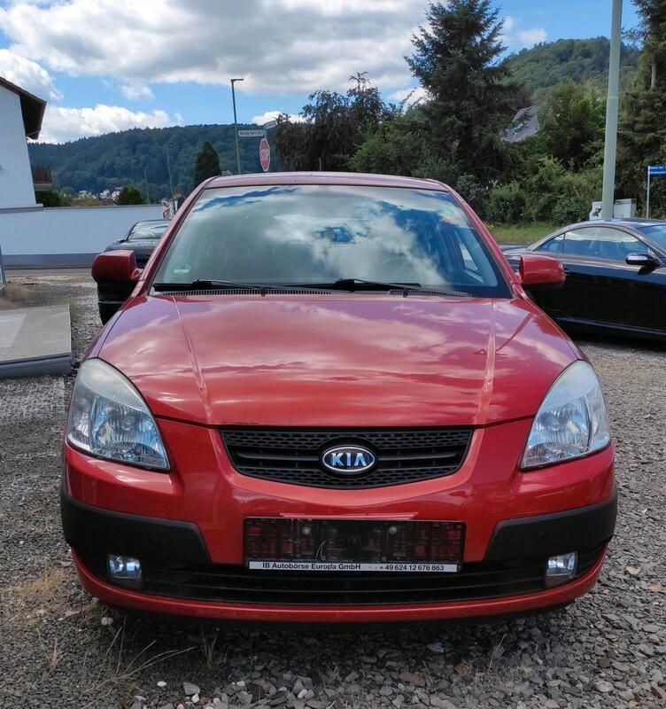 Andere außenfarben Gebraucht 2006 Kia Rio Kleinwagen | 2.500 € (Fairer Preis) - Bild 1/4