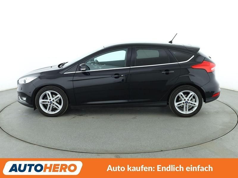 Gebraucht Ford Focus Titanium 125 PS (91 kW) 2018 Schwarz Kleinwagen