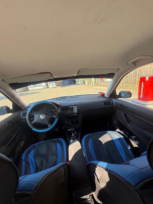 Gebraucht VW Golf IV 102 PS (75 kW) 2001 Schwarz Limousine