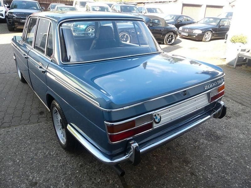 Usata BMW 2000 120 CV (88 kW) 1969 Blu Berlina