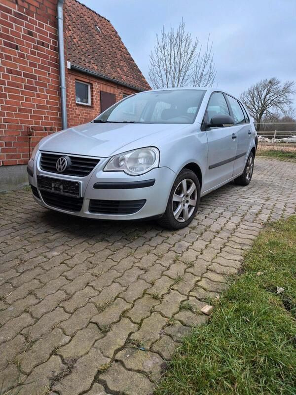 Silber Gebraucht 2007 VW Polo Kleinwagen | 799 € (Superpreis) - Bild 1/4