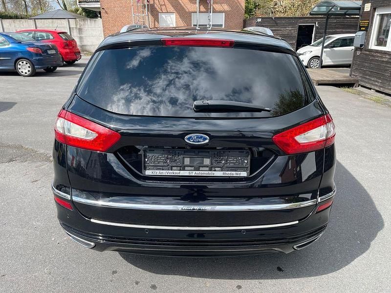 Używany Ford Mondeo Vignale 211 KM (155 kW) 2015 Czarny Sedan/Limuzyna
