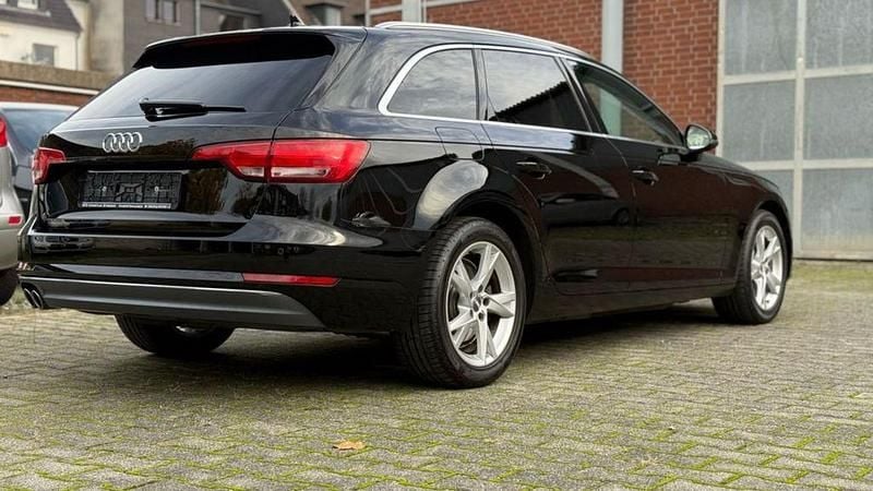 Gebraucht Audi A4 Sport 190 PS (139 kW) 2017 Schwarz Kombi
