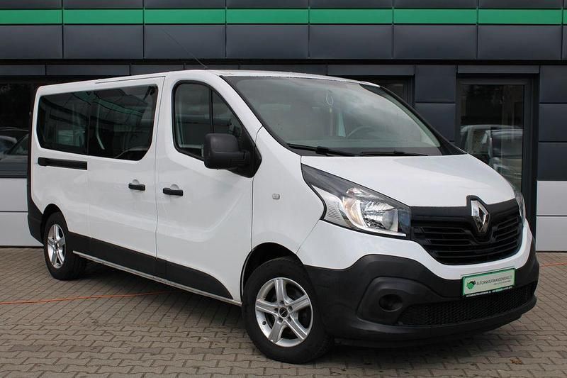 Second-hand Renault Trafic Expression 125 CP (91 kW) 2016 Alb Monovolum