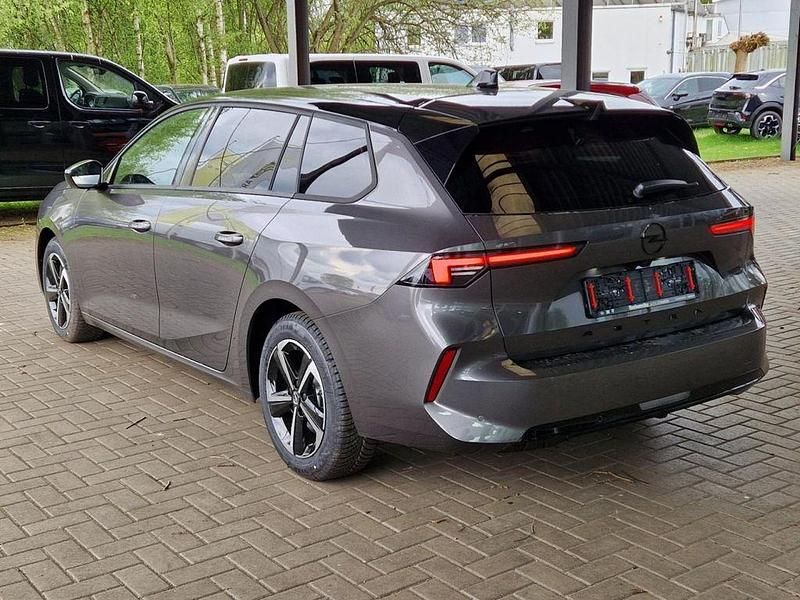 Gebraucht Opel Astra 131 PS (96 kW) 2025 Vulkangrau Kleinwagen