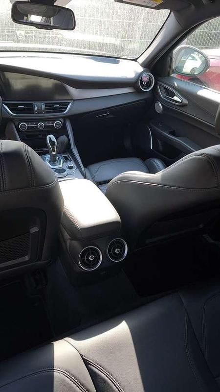 Gebraucht Alfa Romeo Giulia Sprint 190 PS (139 kW) 2020 Grau Limousine