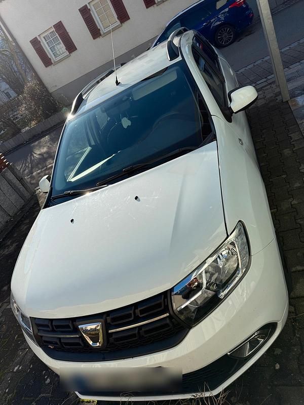 Weiß Gebraucht 2018 Dacia Logan MCV Kombi | 5.500 € (Fairer Preis) - Bild 1/4