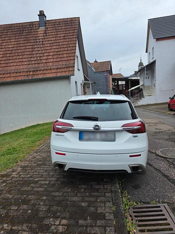 Gebraucht Opel Insignia OPC 325 PS (239 kW) 2017 Weiß Kombi