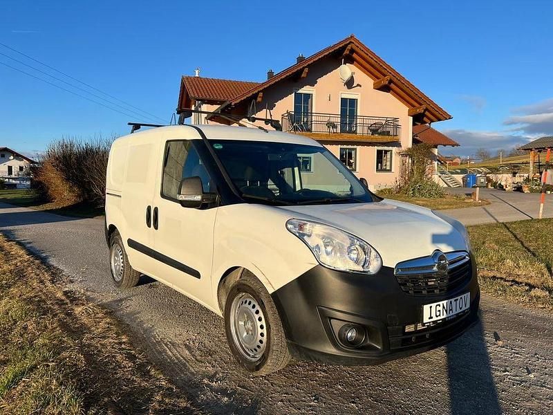 Gebraucht Opel Combo 90 PS (66 kW) 2015 Van / Kleinbus