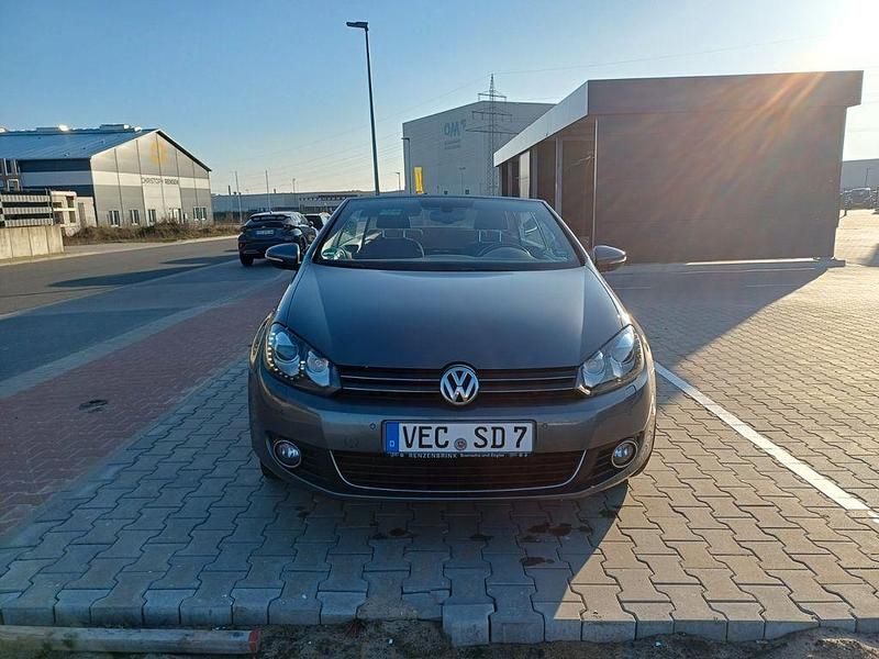 Gebraucht VW Golf Cabriolet Cup 105 PS (77 kW) 2015 Grau Cabrio