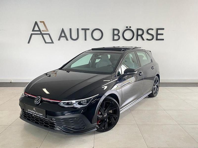 Deep black perleffekt Gebraucht 2023 VW Golf VIII GTI Limousine | 32.990 € (Superpreis) - Bild 1/3