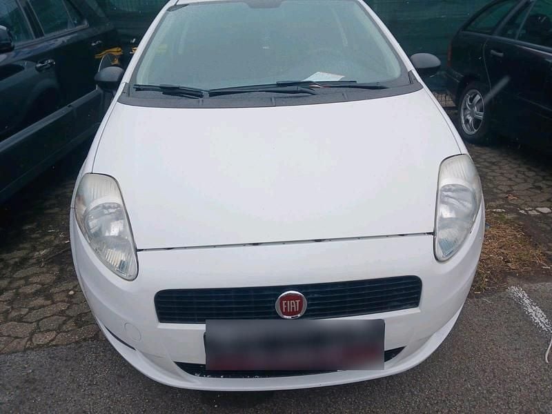 Gebraucht Fiat Punto 65 PS (47 kW) 2009 Weiß Kleinwagen
