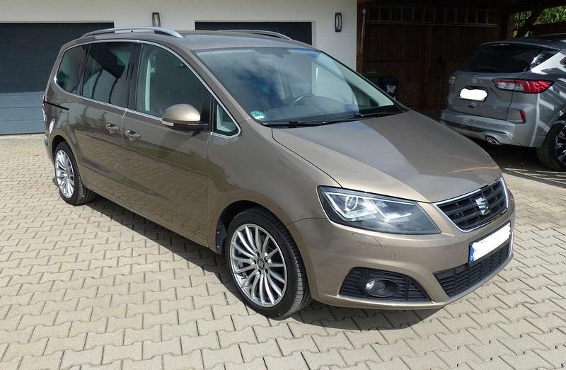 Gebraucht Seat Alhambra XCELLENCE 184 PS (135 kW) 2018 Braun Van / Kleinbus