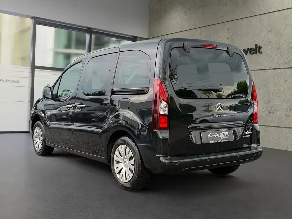 Gebraucht Citroën Berlingo SELECTION 110 PS (80 kW) 2016 Schwarz Van / Kleinbus