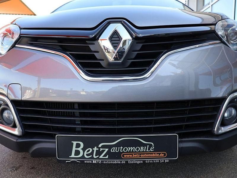 Gebraucht Renault Captur Luxe 200 PS (147 kW) 2015 Grau SUV
